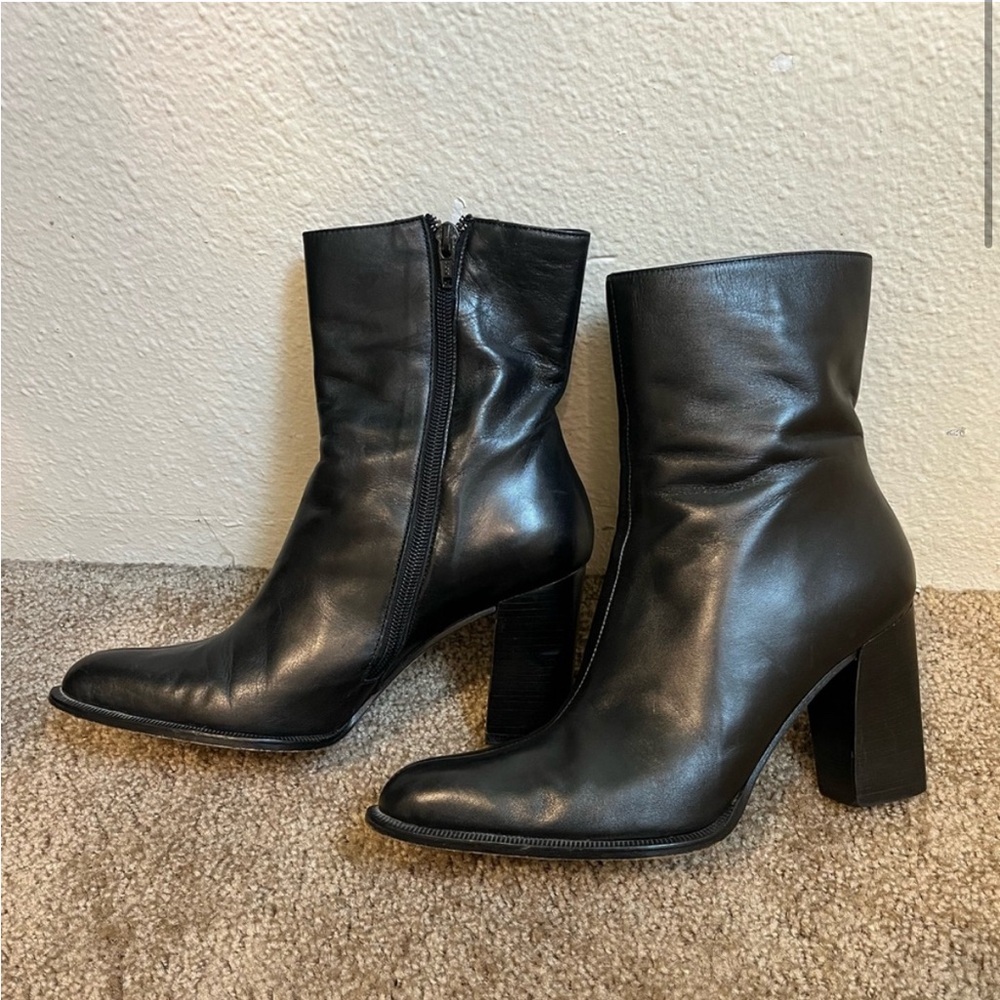 Italian Leather Ankle Block Heel 8 W boots